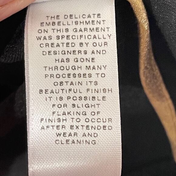 St. John Resort 2009 Women’s Small Black Jacket Gold Accents Detachable Hood - Picture 8 of 8